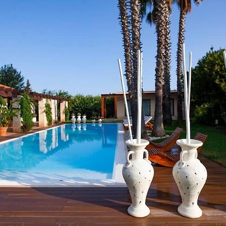 Spaziosa Villa Con Piscina E Giardino, Polignano A Mare Polignano a Mare Exterior foto