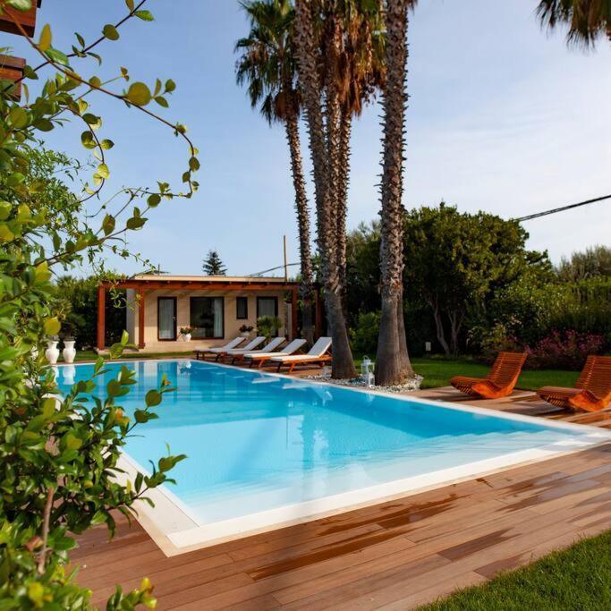 Spaziosa Villa Con Piscina E Giardino, Polignano A Mare Polignano a Mare Exterior foto