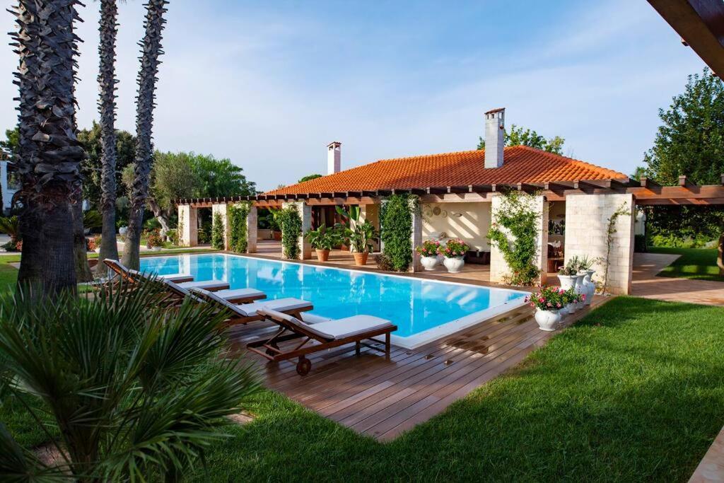 Spaziosa Villa Con Piscina E Giardino, Polignano A Mare Polignano a Mare Exterior foto